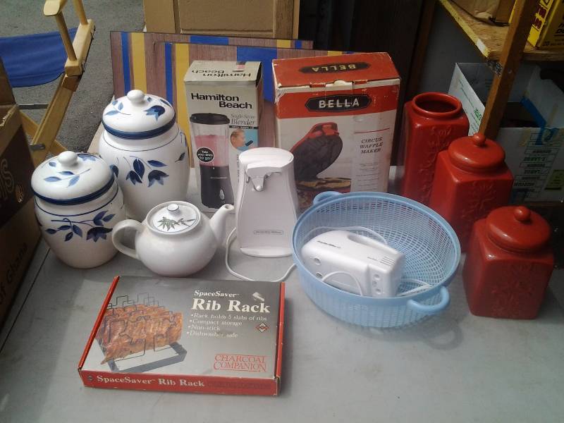 lot 12 image: Single Serve Blender, Waffle Maker, Rib Rack, Canisters, Can Opener, Mixer