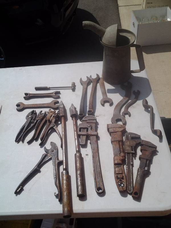 lot 31 image: Large Lot Of Vintage Hand Tools