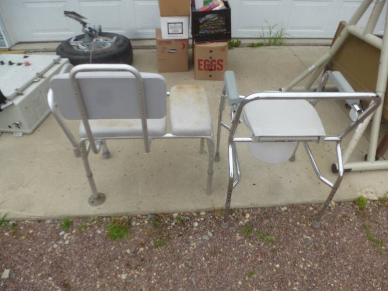 lot 6 image: Medical Care Chairs- Handy Cap Access