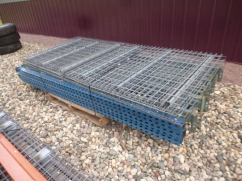 lot 2 image: Pallet Racking