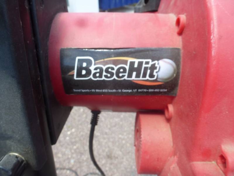 lot 15 image: Base Hit Pitching Machine