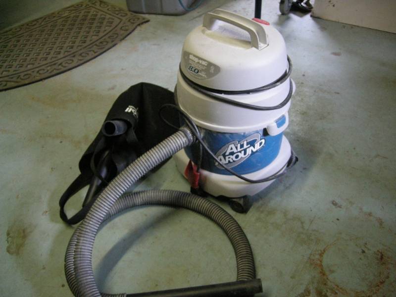 lot 22 image: ShopVac All-Around Vac