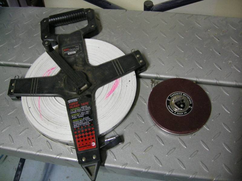 lot 50 image: Tape Measures