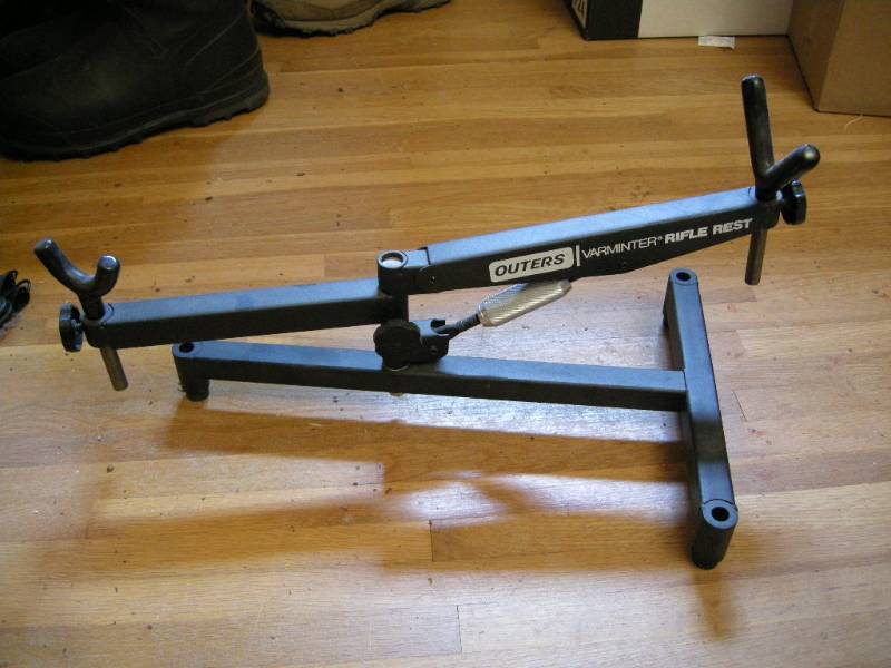 lot 54 image: Outers Varminter Rifle Rest