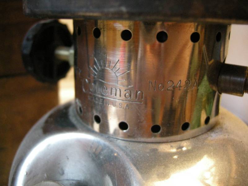 lot 73 image: Vintage Coleman Lantern