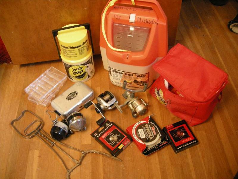 lot 79 image: Shimano Fishing Reels and Accessories