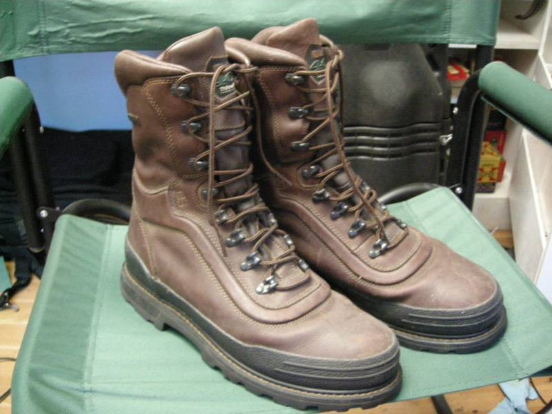 lot 90 image: Mens LaCrosse Boots