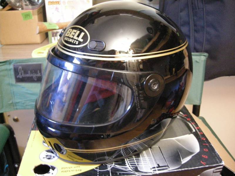 lot 119 image: Bell Snowmobile Helmet