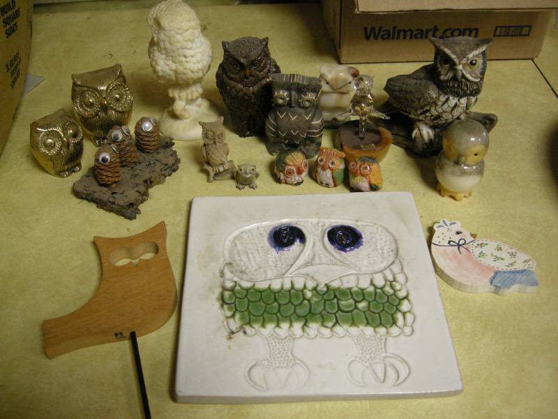 lot 150 image: Owl Collection