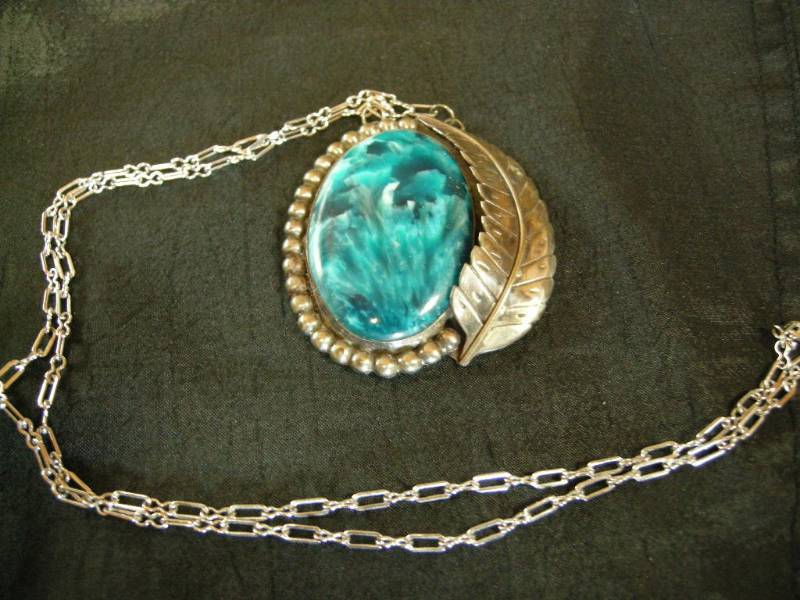 lot 161 image: Native American Sterling-Turquoise Necklace
