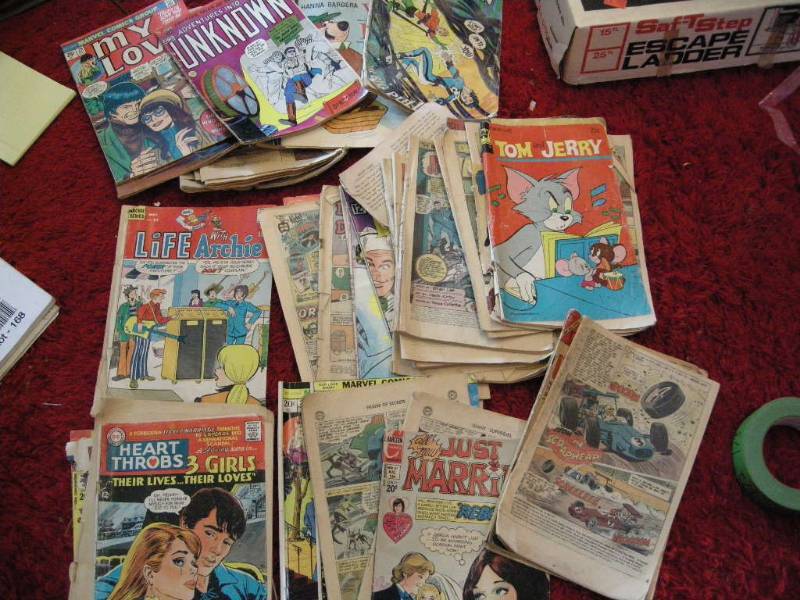lot 168 image: Old Comic Books