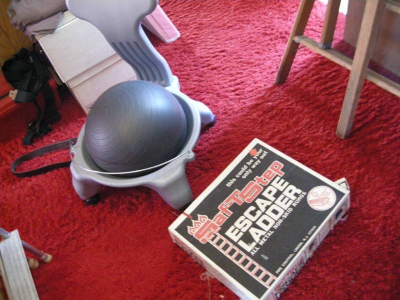 lot 170 image: Saf-T-Step and Chair