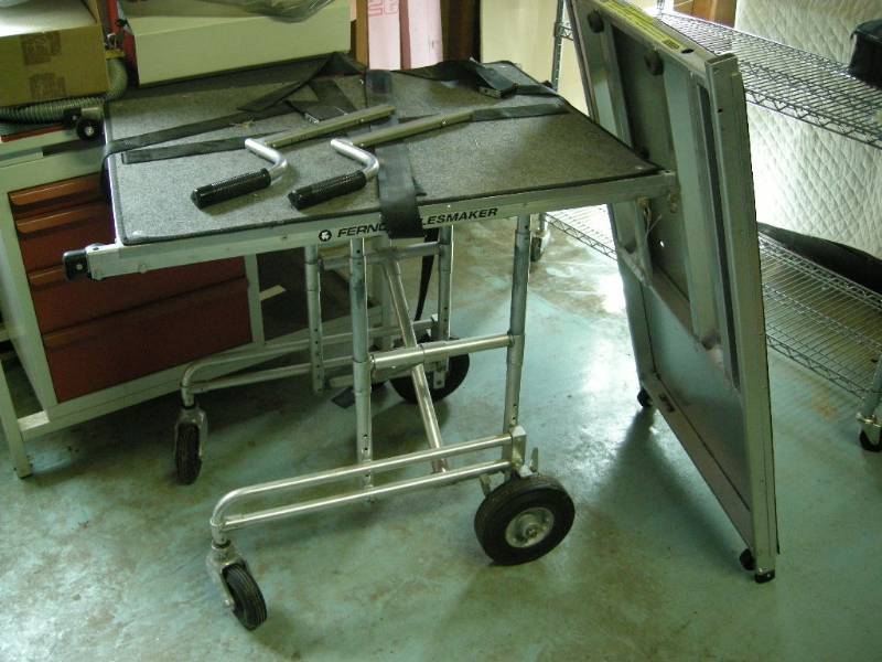 lot 5 image: Ferno Rolling Work Table