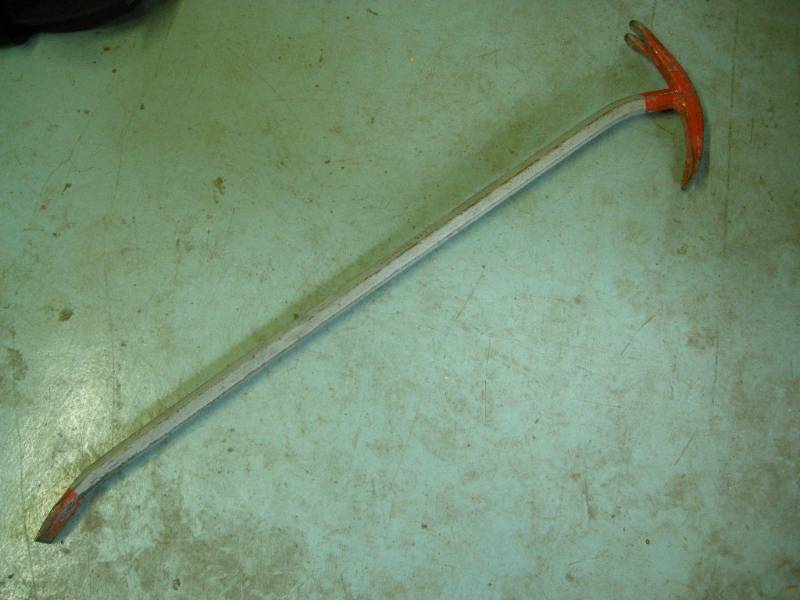 lot 193 image: Heavy Duty Leverage Pry Bar