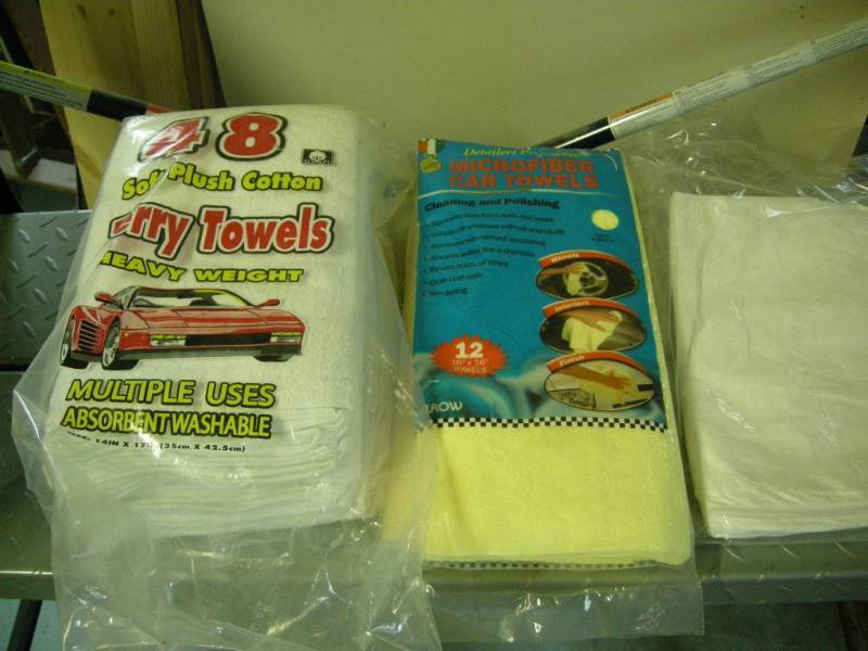 lot 205 image: Car-Shop Towels