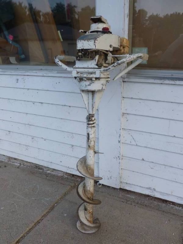 lot 6 image: Gas Post Hole Digger