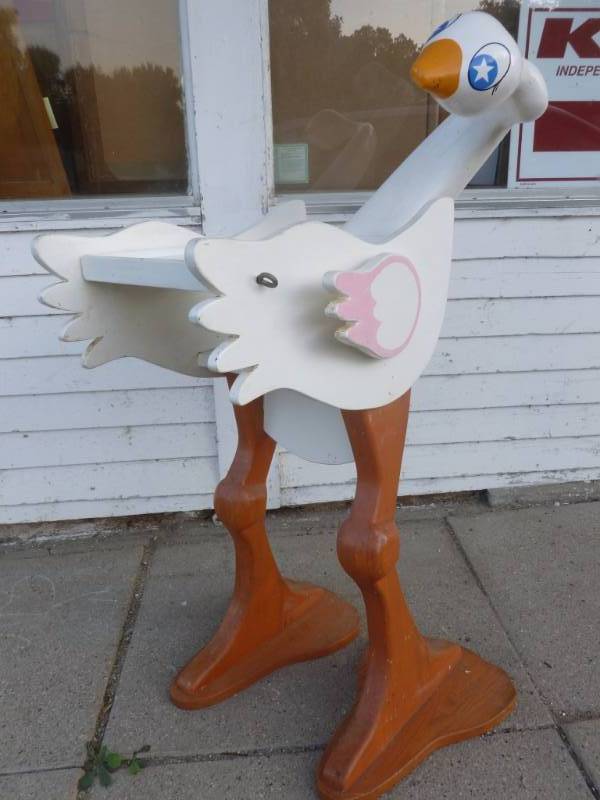 lot 17 image: Custom Made High Chair
