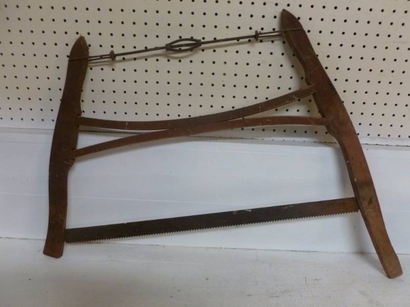 lot 25 image: Vintage Buck Saw