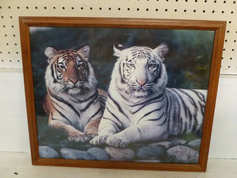 lot 38 image: Picture