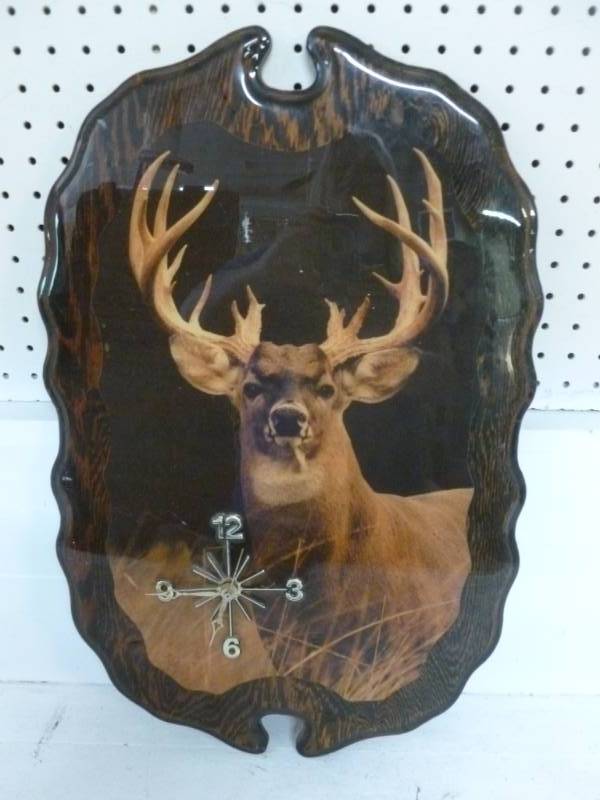 lot 45 image: Clock