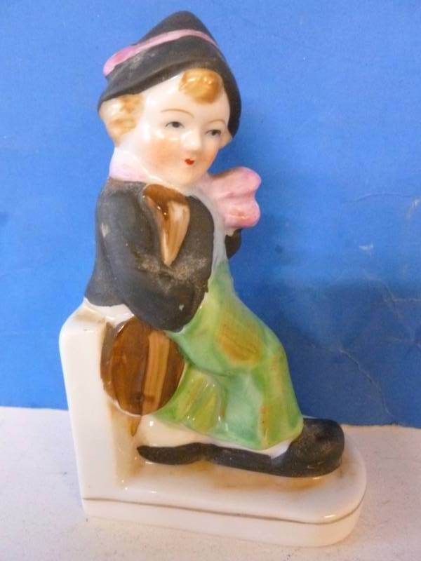lot 67 image: Vintage Occupied Japan