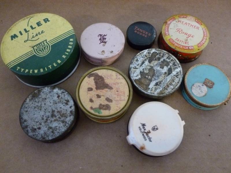 lot 79 image: Vintage Containers