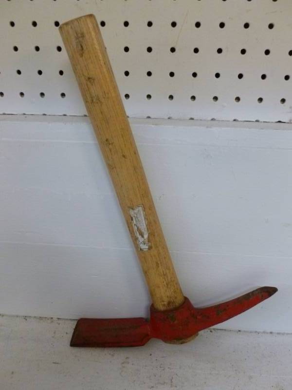 lot 119 image: Hand Tool