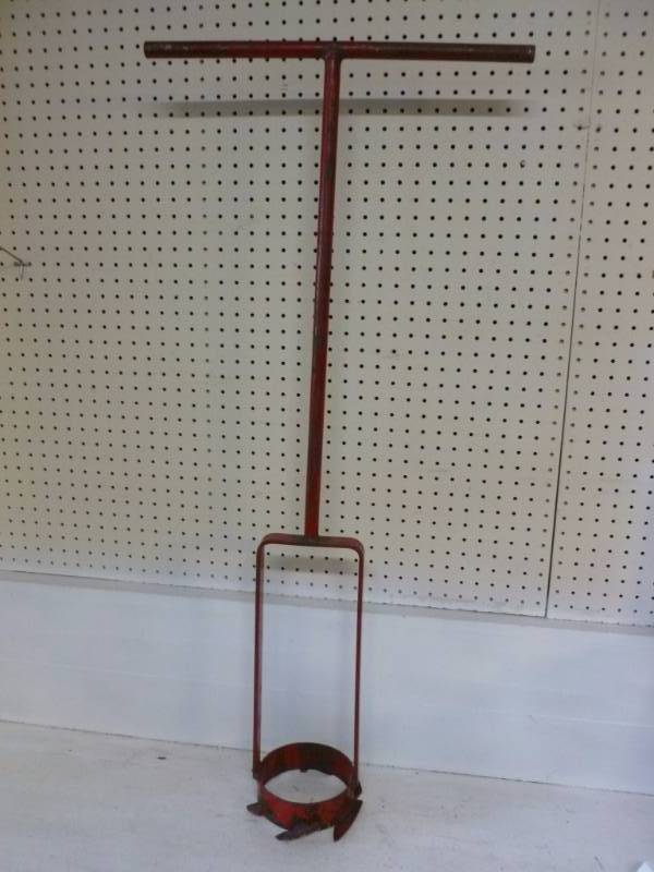 lot 123 image: Post Hole Digger