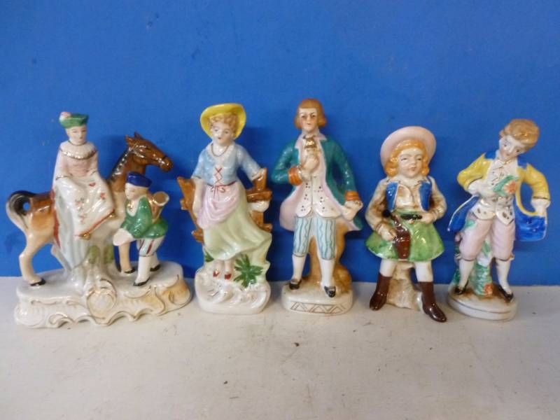 lot 136 image: Vintage Porcelain Figurines
