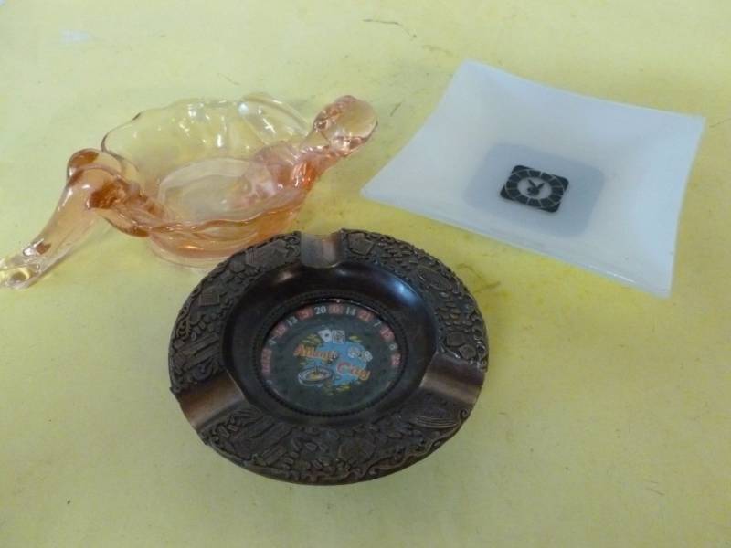 lot 146 image: Vintage Ashtrays