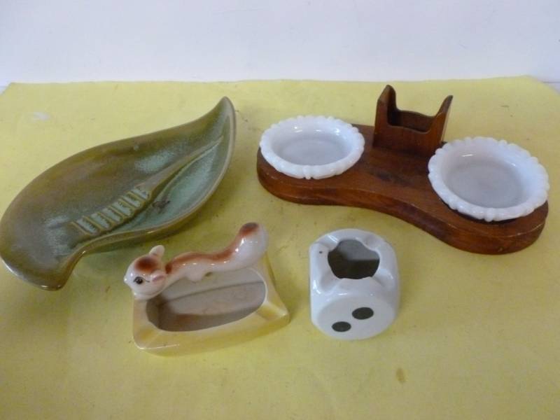 lot 149 image: Vintage Ashtrays