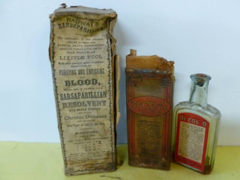 lot 160 image: Antique Pharmaceutical