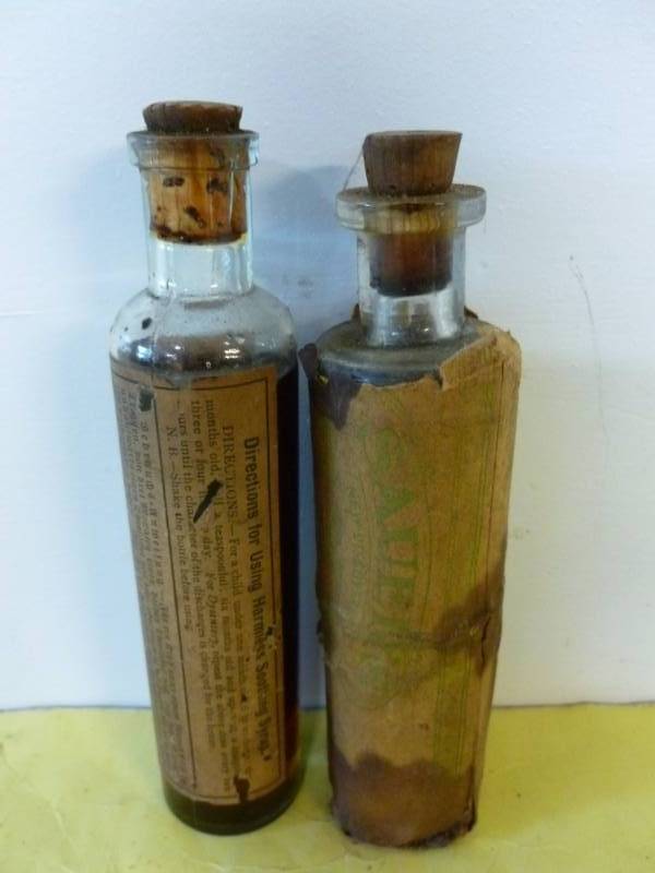 lot 161 image: Antique Pharmaceutical