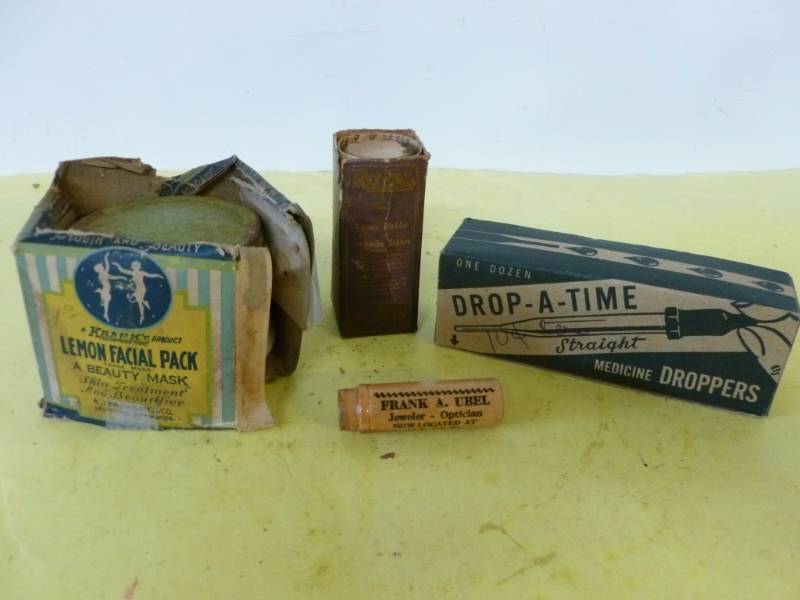 lot 168 image: Antique Pharmaceutical