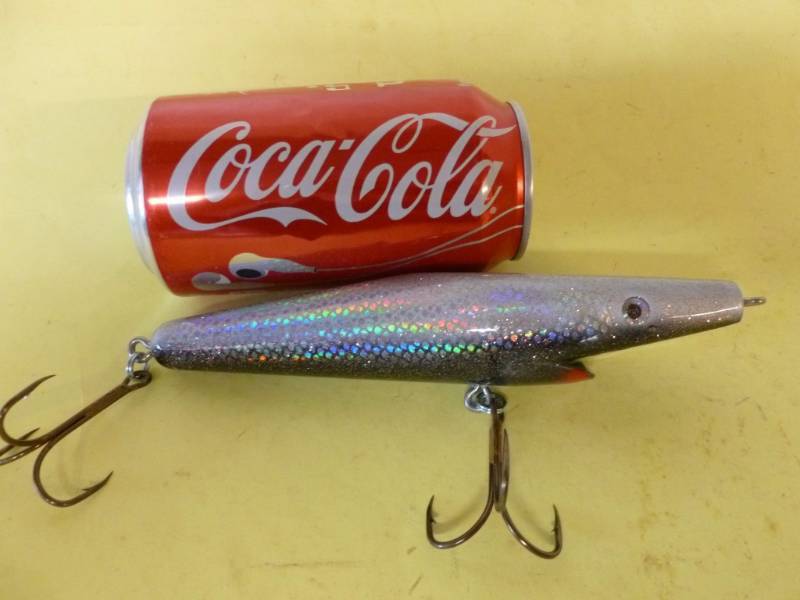 lot 196 image: Muskie Lure