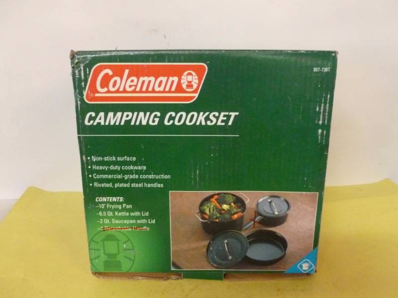 lot 200 image: Camping Cookware