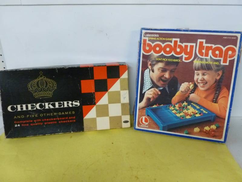 lot 225 image: Vintage Games