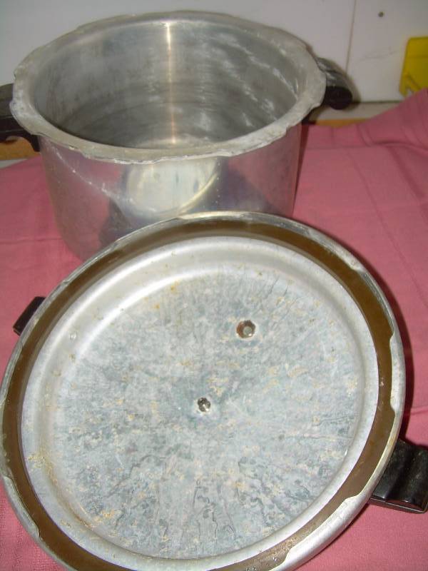 MIRROR MATRE PRESSURE COOKER