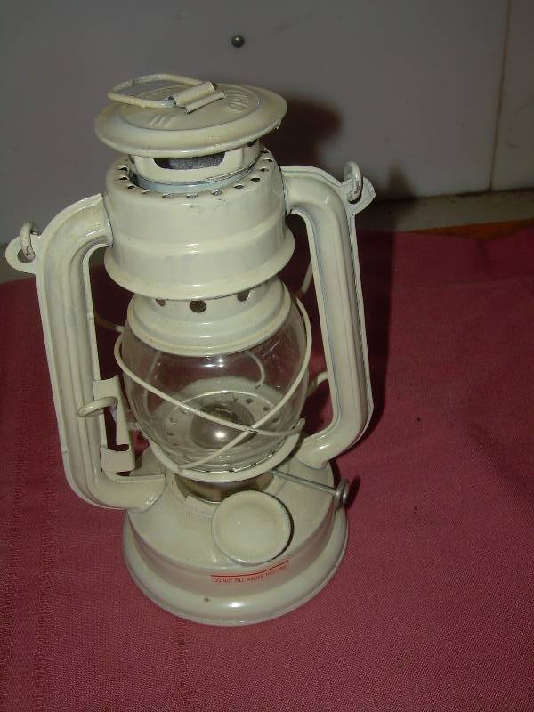 COLLECTIBLE LANTERN