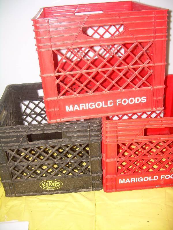 3 COLLECTIBLE CRATE
