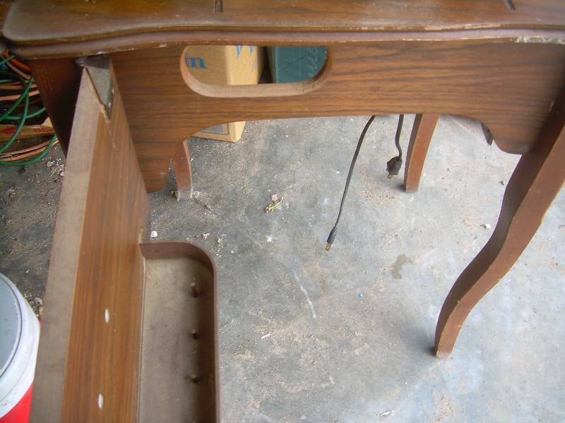 NECCHI SEWING MACHINE