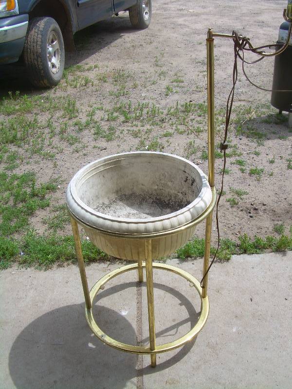 VINTAGE PLANT STAND