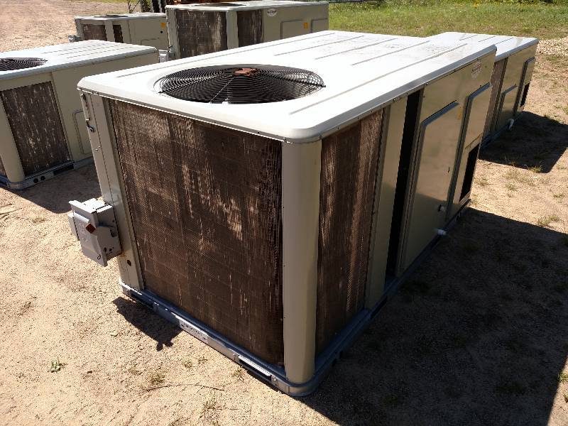 lot 10 image: Trane 10 Ton Rooftop Unit, 250,000 ...