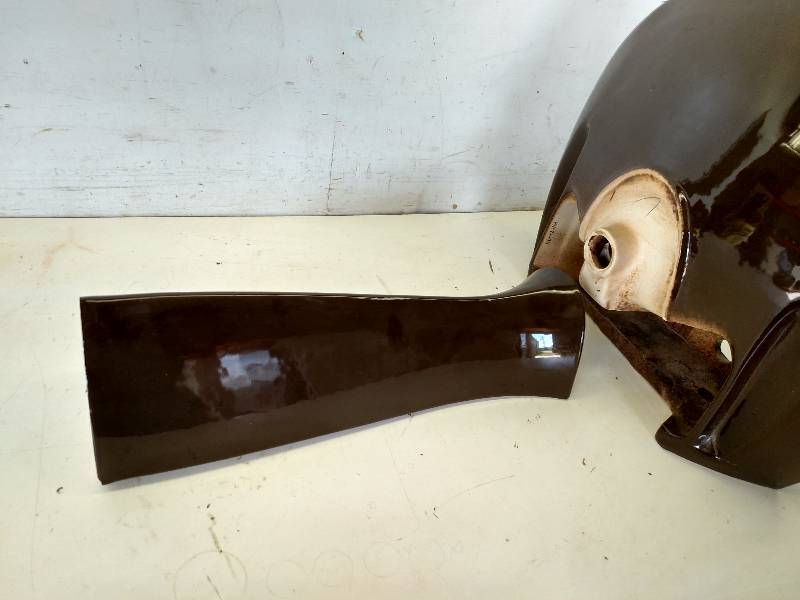 lot 21 image: Vintage Ceramic Pedestal Sink, NOS...