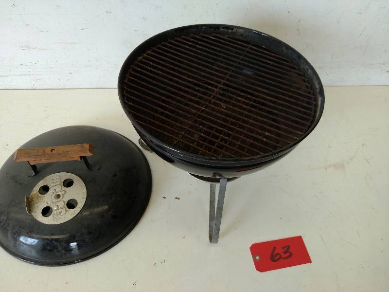 lot 63 image: Weber Grill...