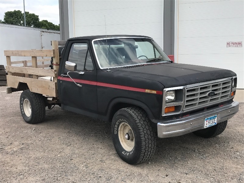 lot 1 image: 1986 Ford F.150