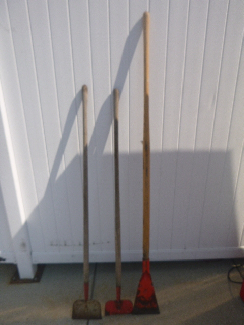 3 Ice Scrapers