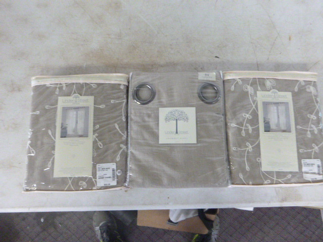 3 Linden Street Grommet Panels