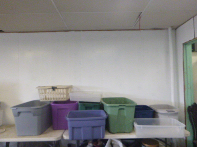 Miscellaneous Totes and Baskets