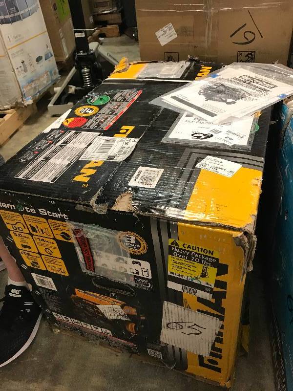 lot 65 image: Firman 4550-Watt Remote Start Generator with Wheel Kit